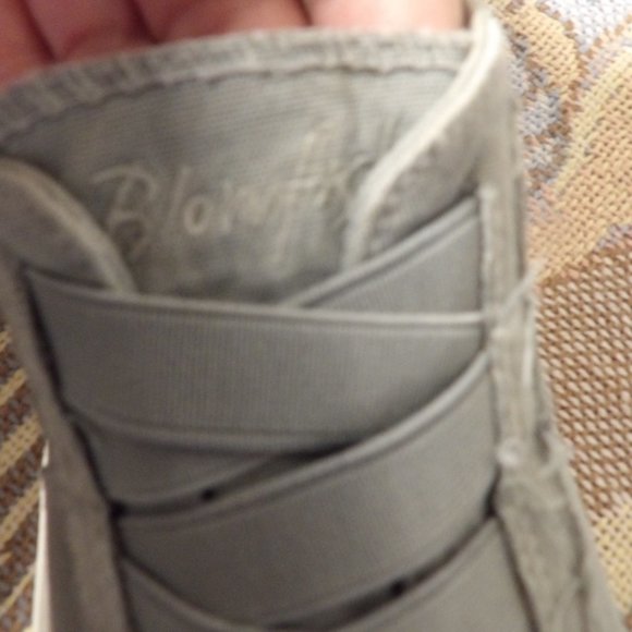 Blowfish Malibu Grunge Look Comfort Sneakers Sz 10.5 - Picture 8 of 11